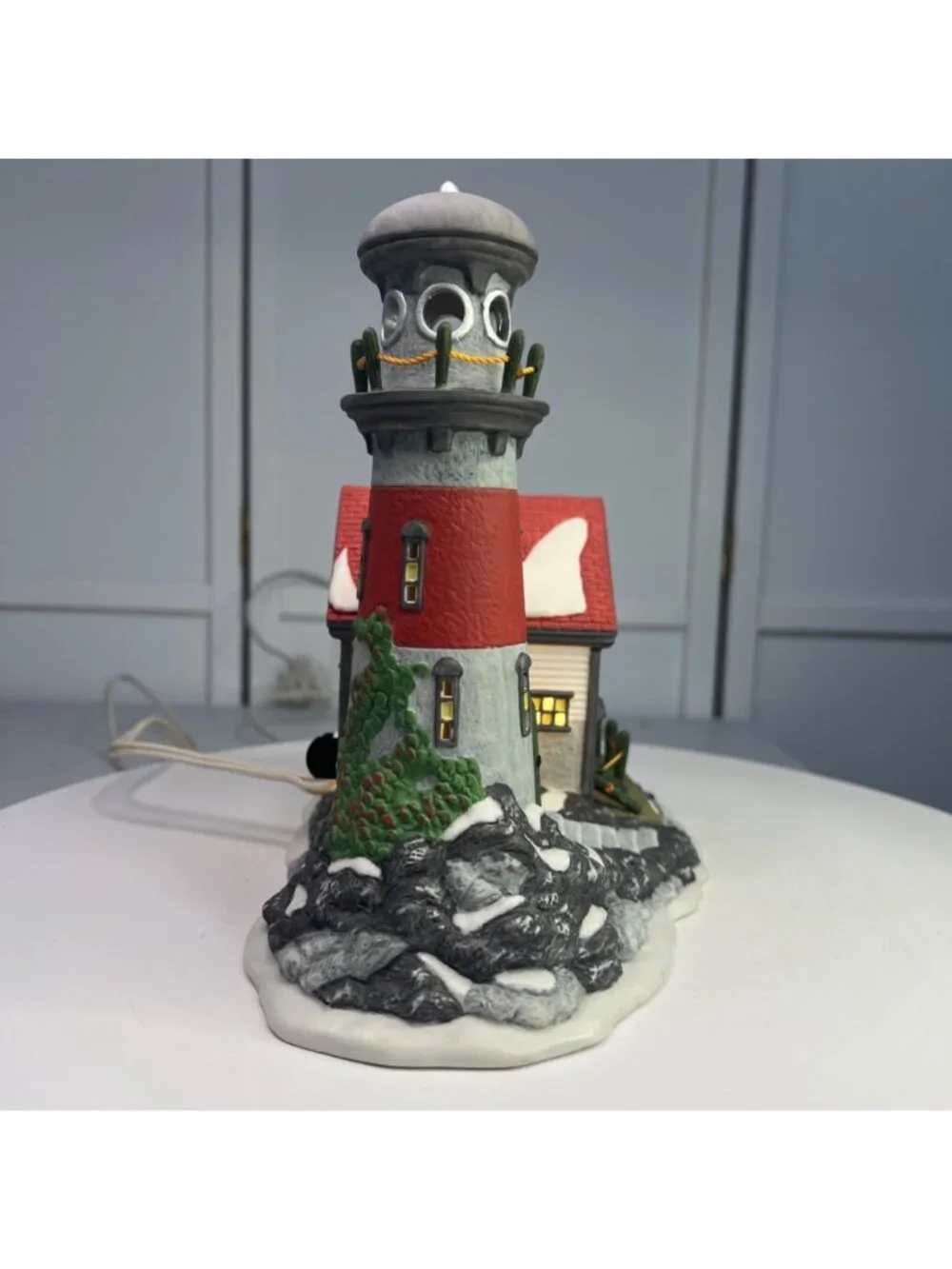 Dept 56 Pigeonhead Lighthouse New England Village Lighted Building From 1994